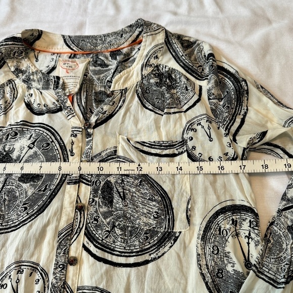 Conversations Anthropologie 2 Colloquial Clock Button Top Blouse 27 of 52 - Picture 5 of 8